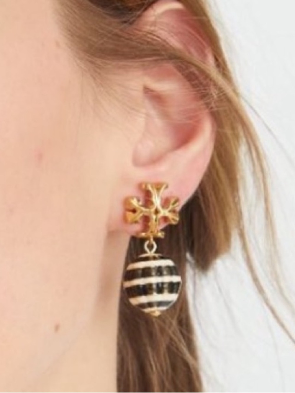Tory Burch Black, White and Gold Siesta Roxanne Small Drop ‘n Dangle Earrings - Picture 4 of 4